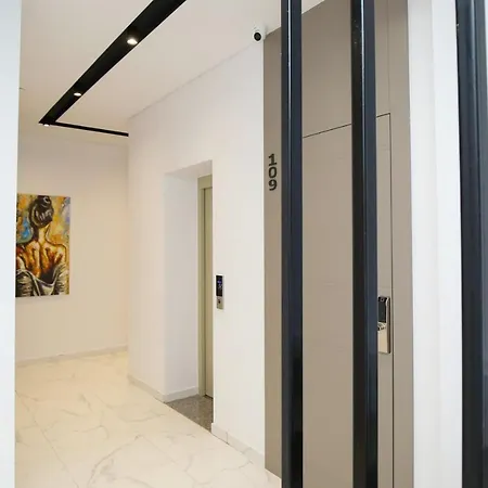 Valoma Terrace Hotell 4*