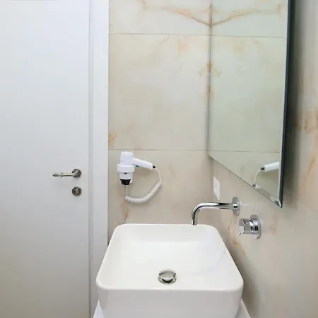 Valoma Terrace 4*